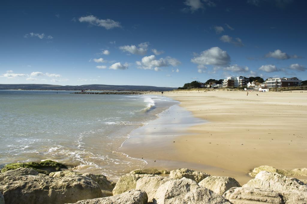 The Canford Poole Extérieur photo